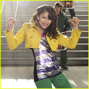 zendaya-dig-deeper-vid-shoot