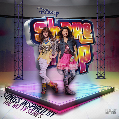 Shake-it-Up-photoshoot-zendaya-coleman-31110035-500-500